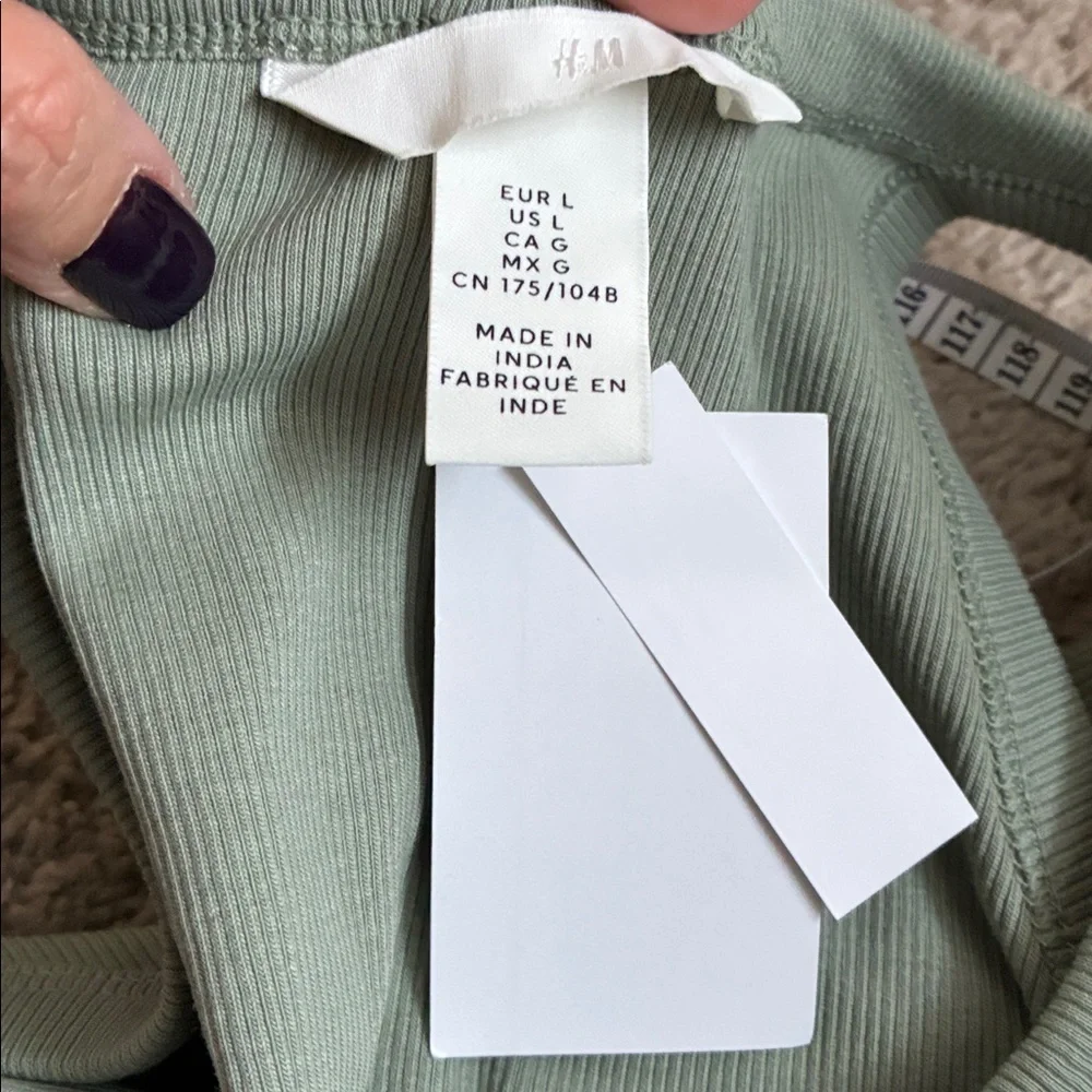 H&M Ribbed Tank Top(13) - Picture 5 of 6